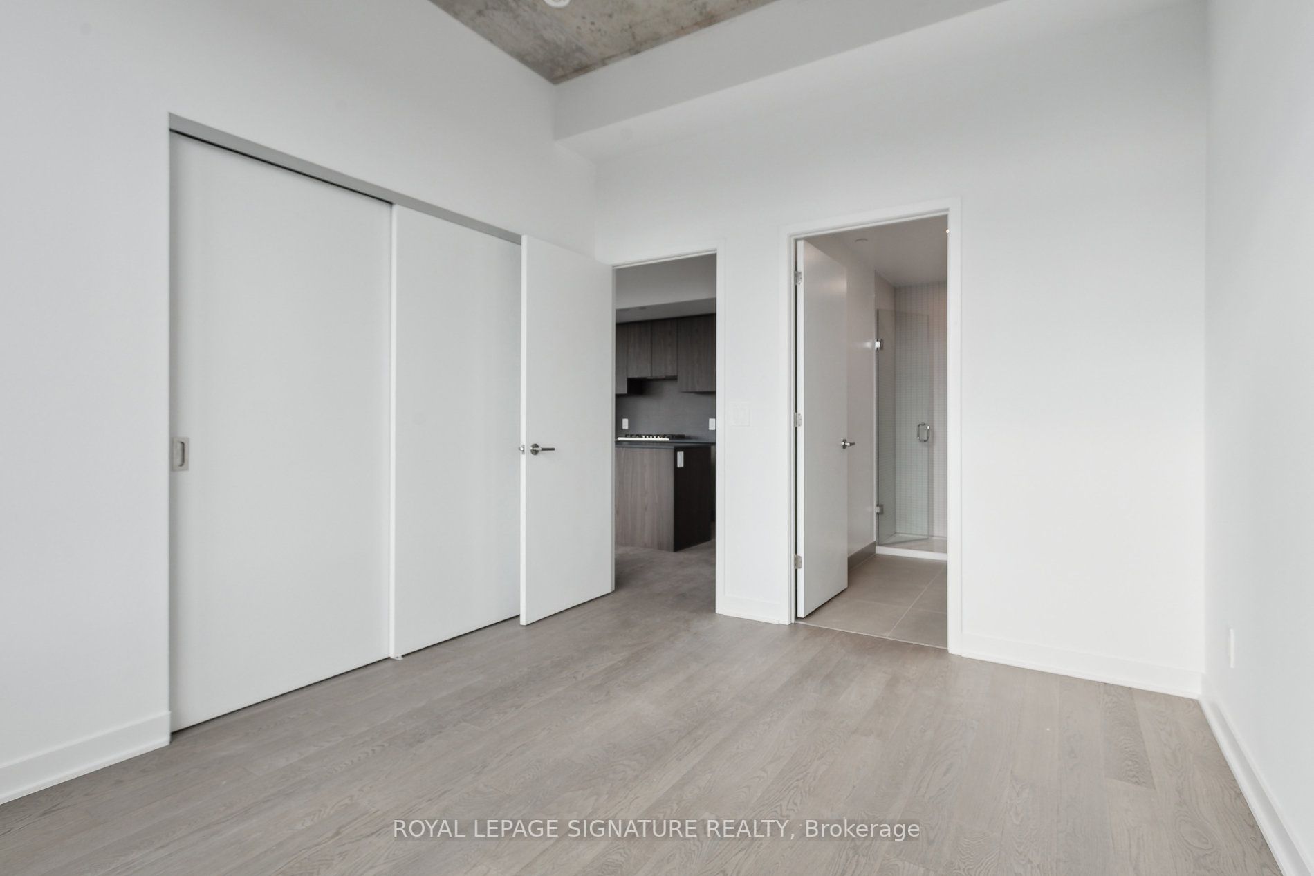 2720 Dundas St W, #805