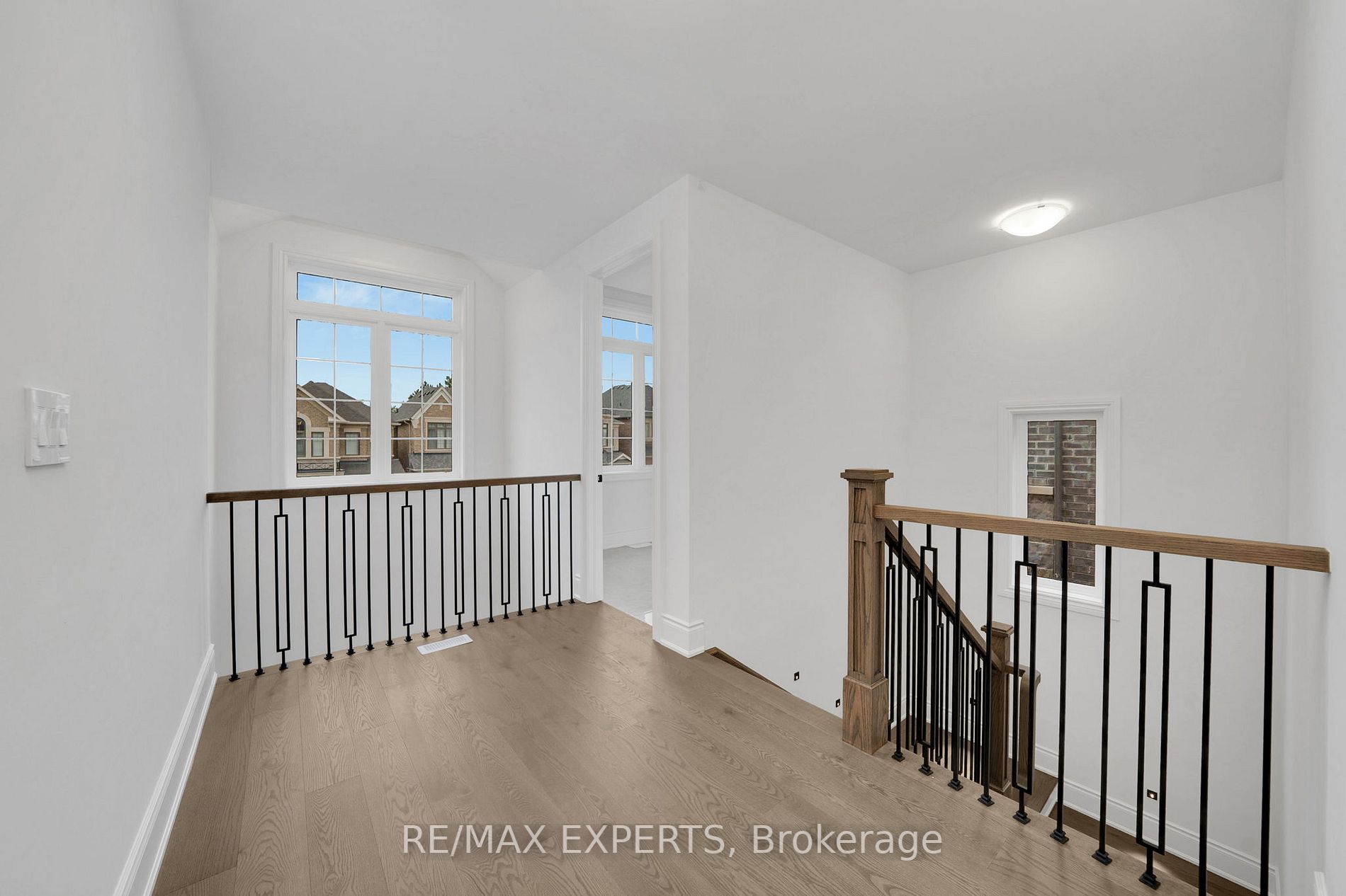 6 Clover Bend Terr
