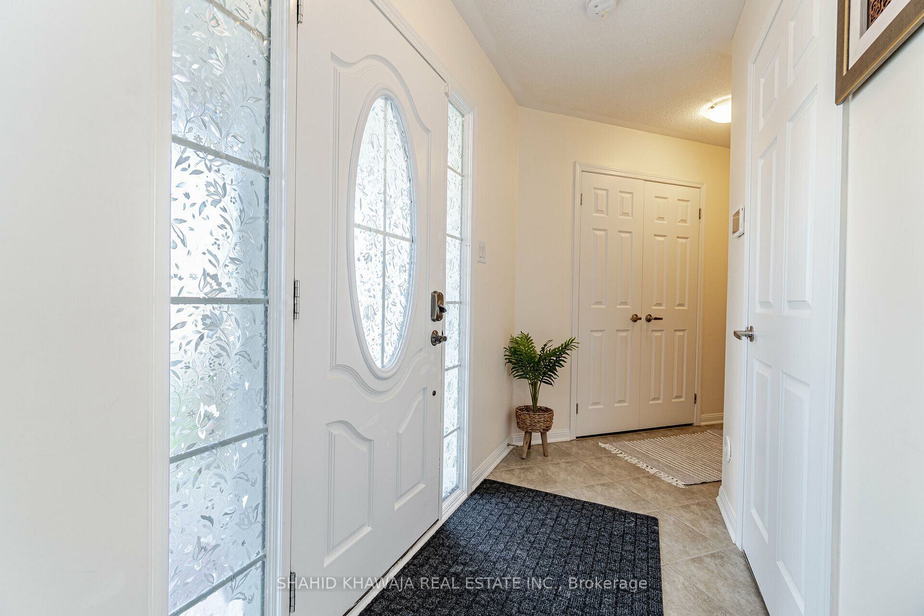 201 Woodley Cres
