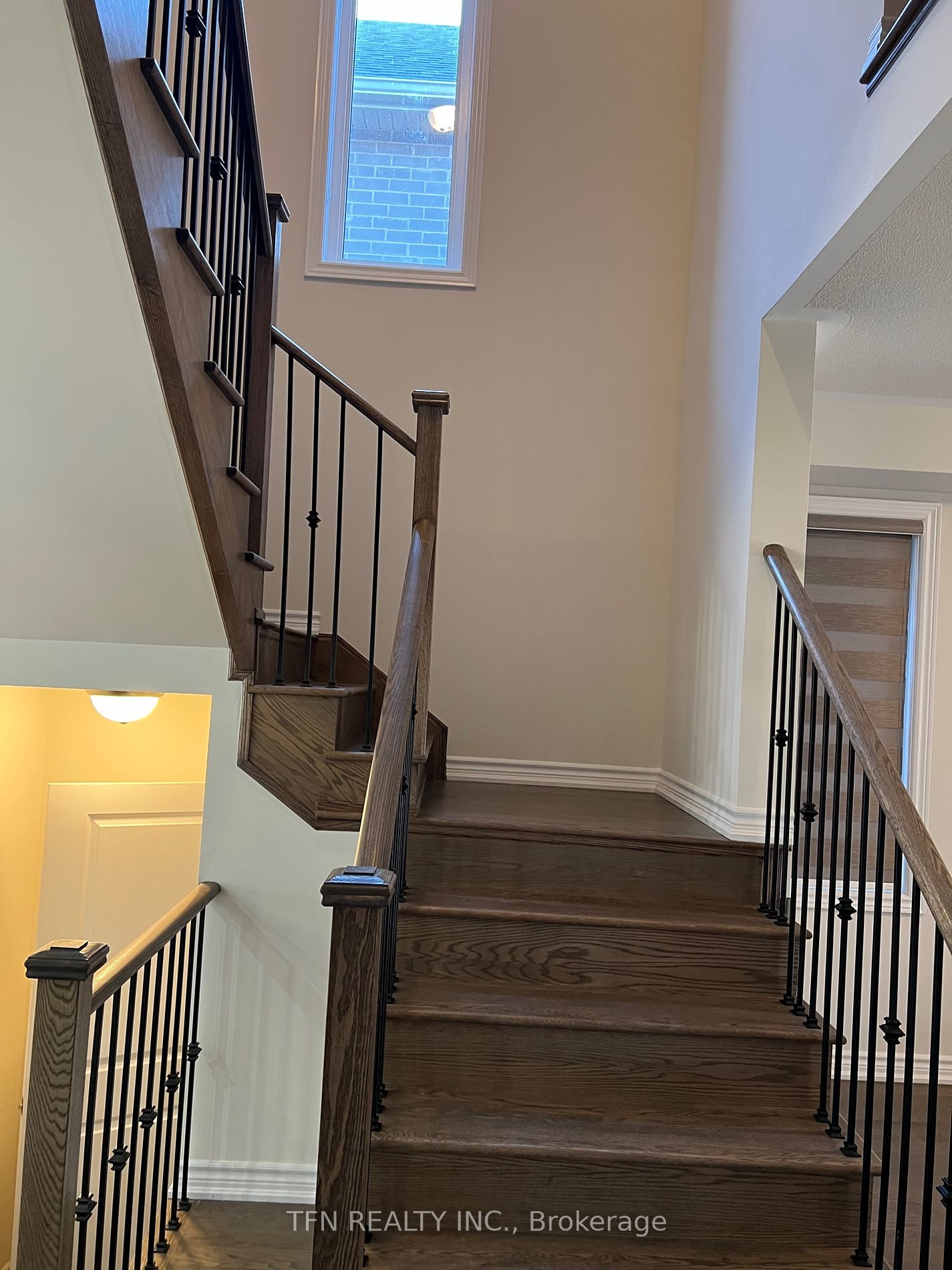 620 Leatherleaf Landing