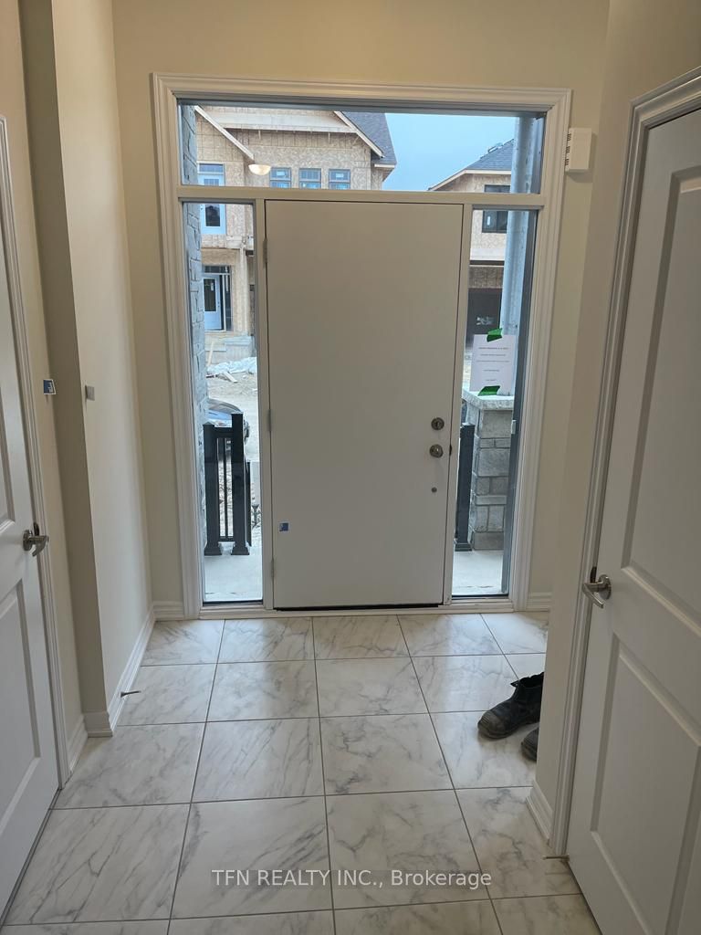 620 Leatherleaf Landing