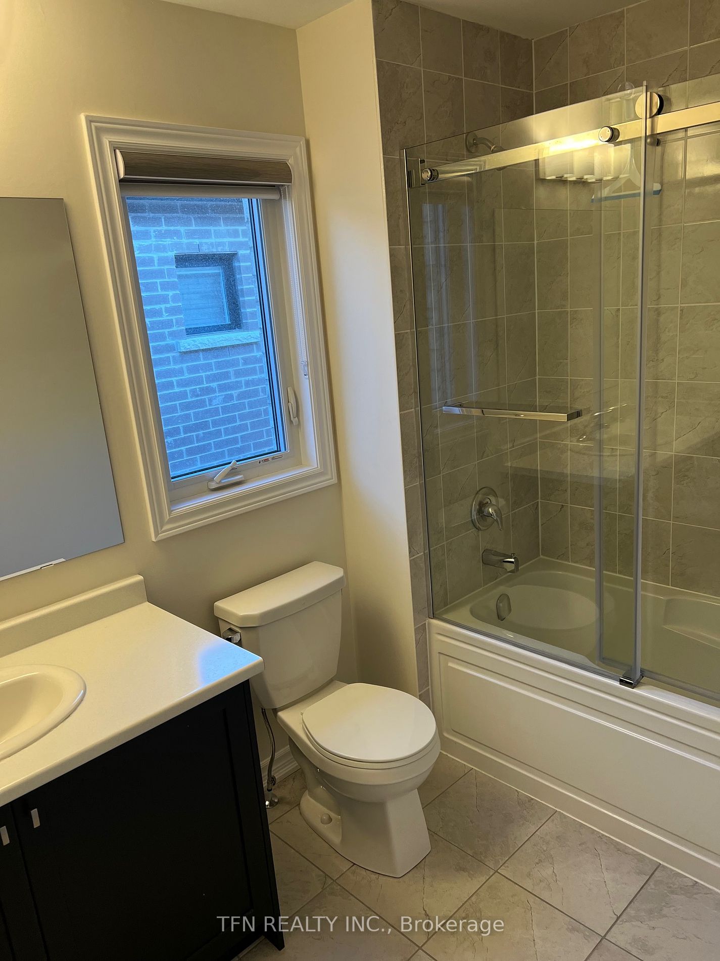 620 Leatherleaf Landing