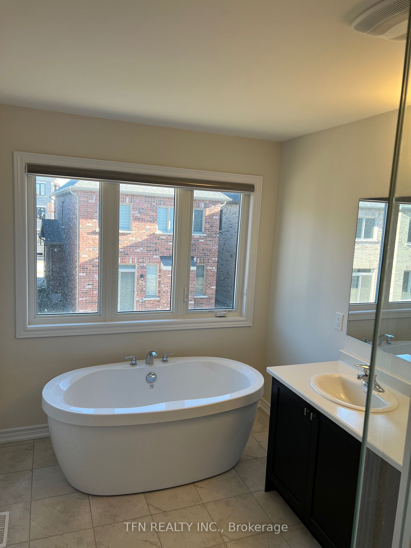620 Leatherleaf Landing