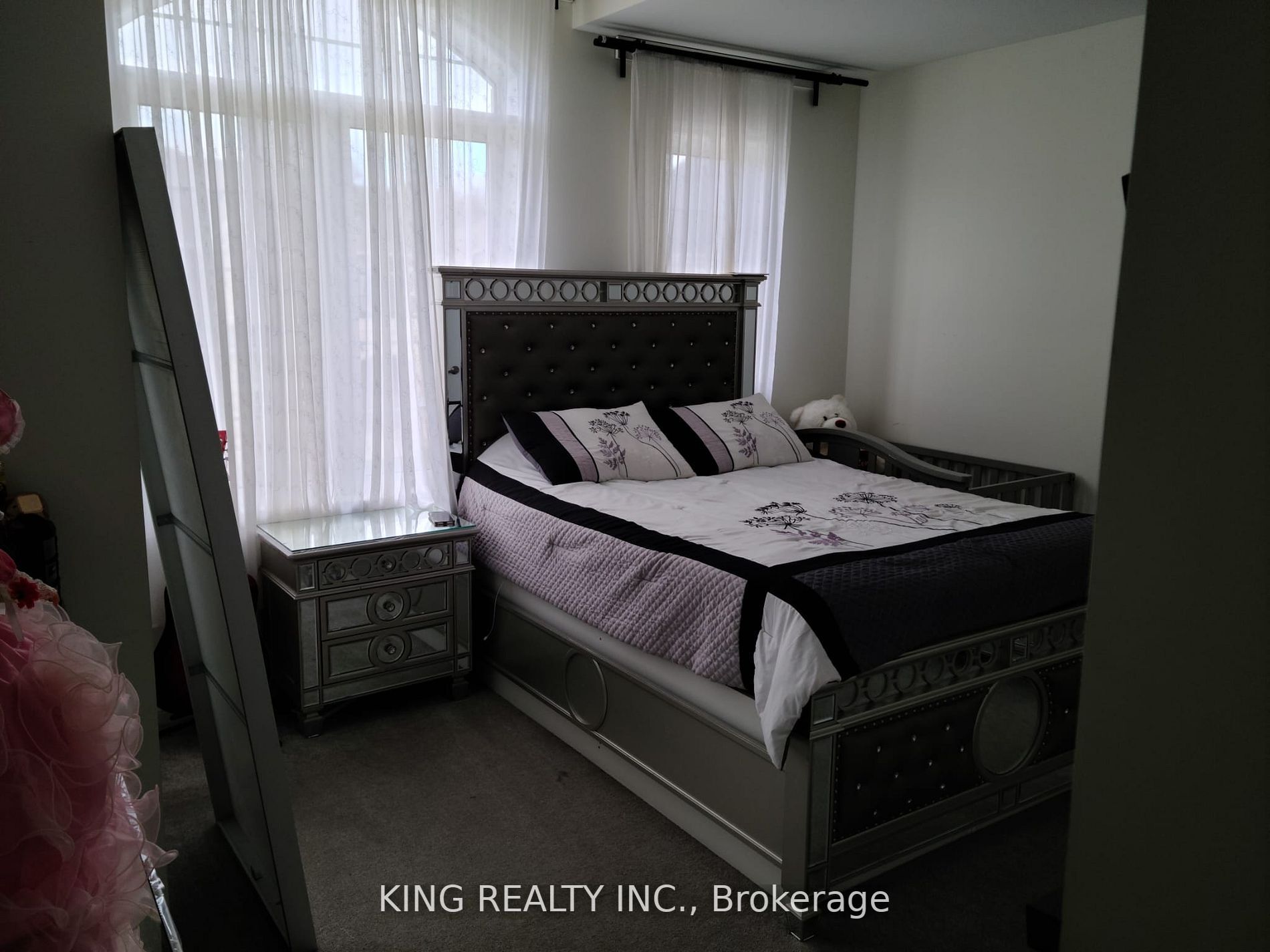 53 Eberly Woods Dr