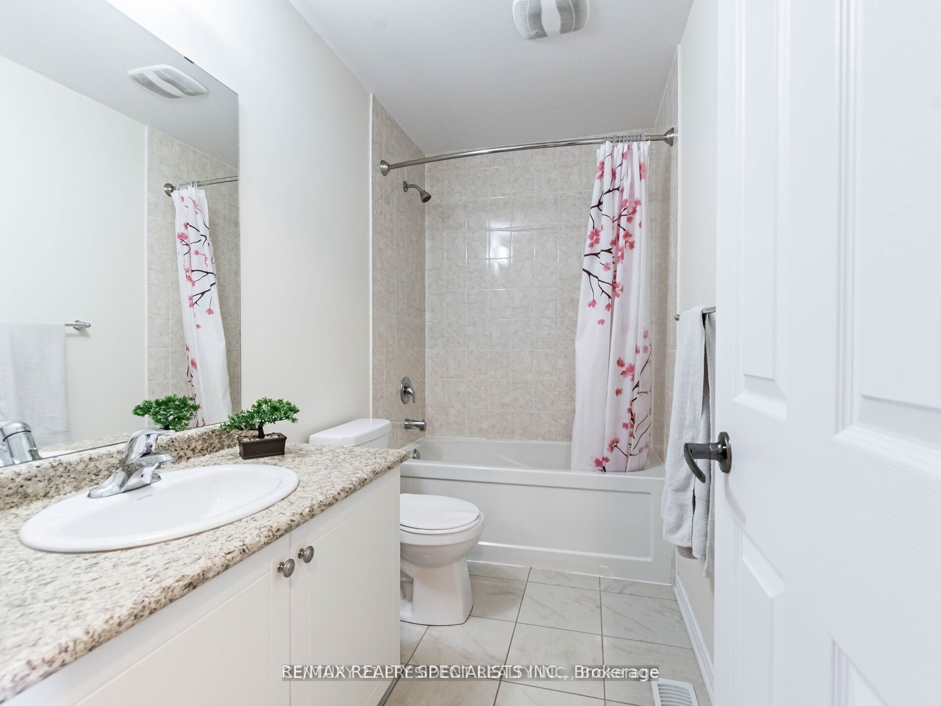 22 Golden Springs Dr