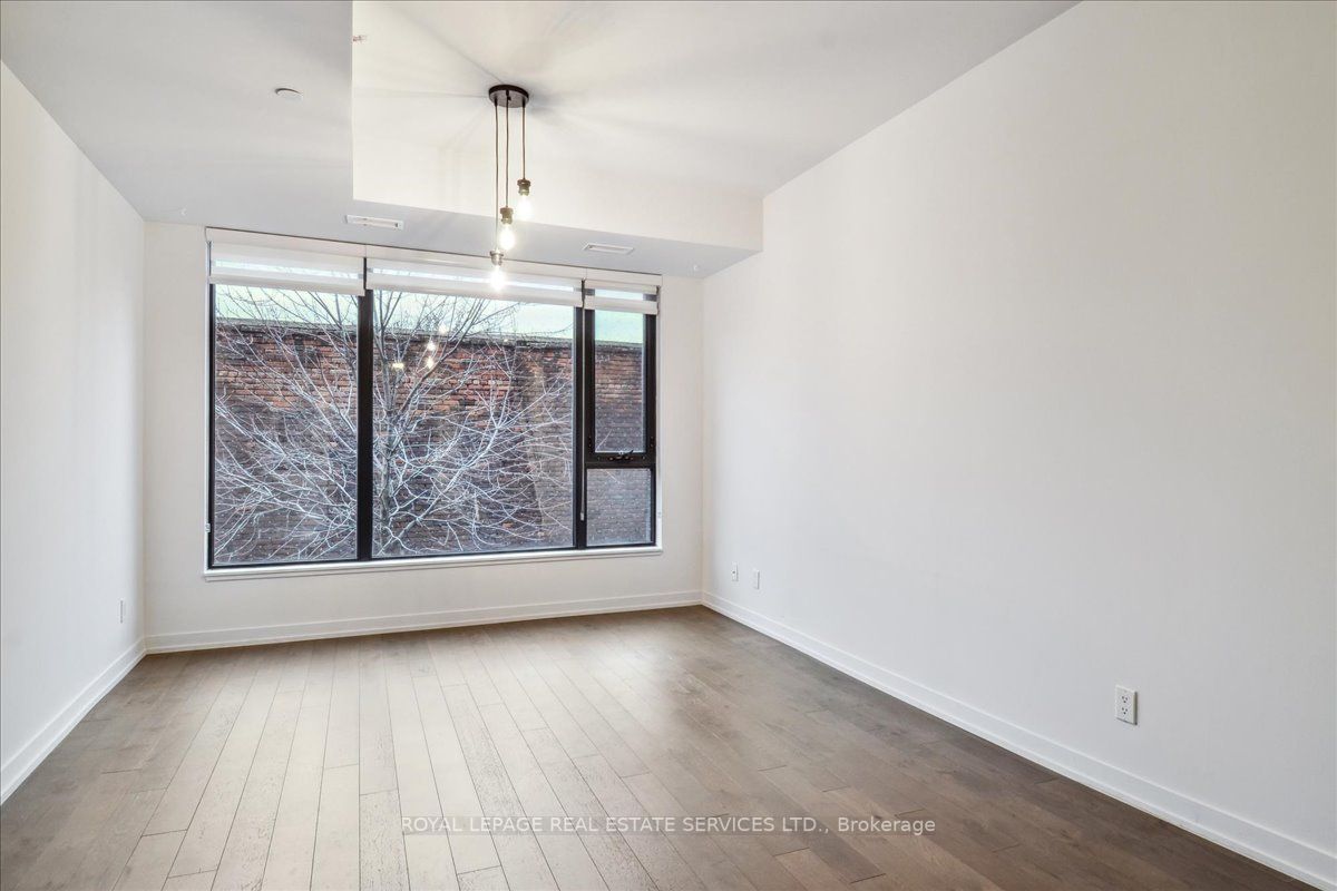 35 Wabash Ave, #330