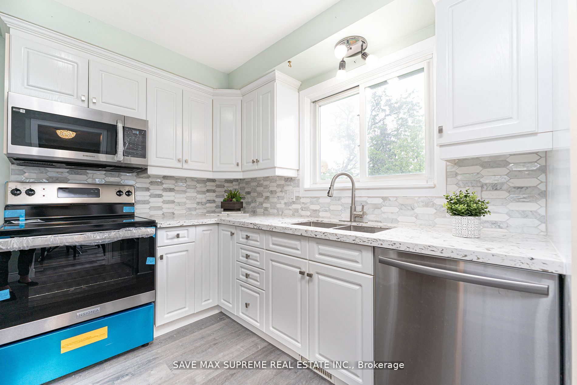 2458 Martin Crt