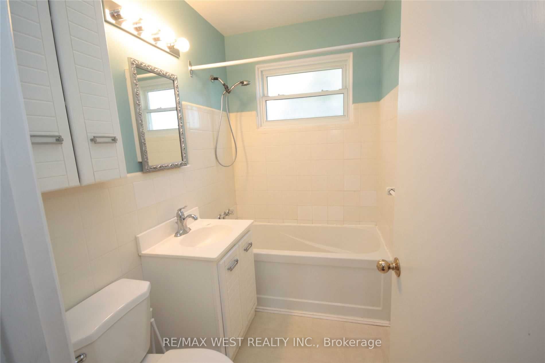 63 Sargent Rd Rd, #Main