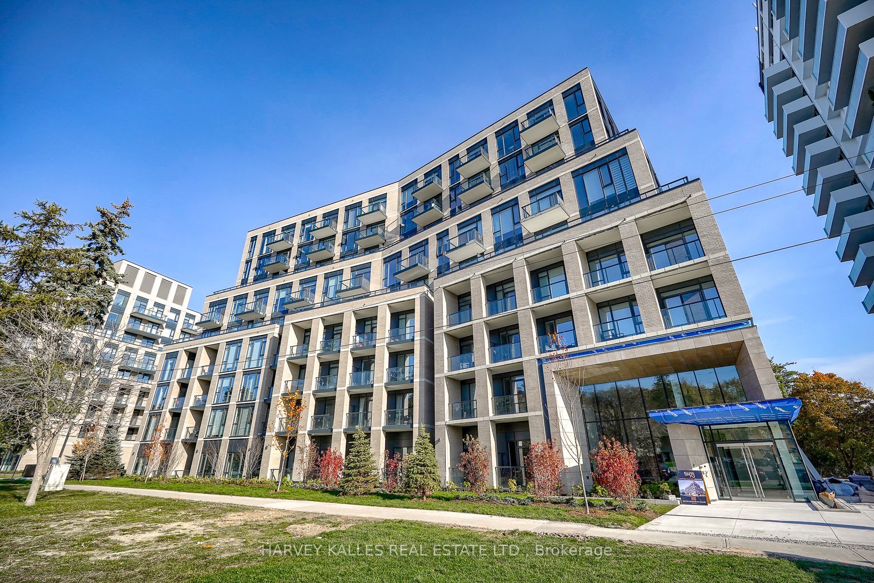293 The Kingsway, #804
