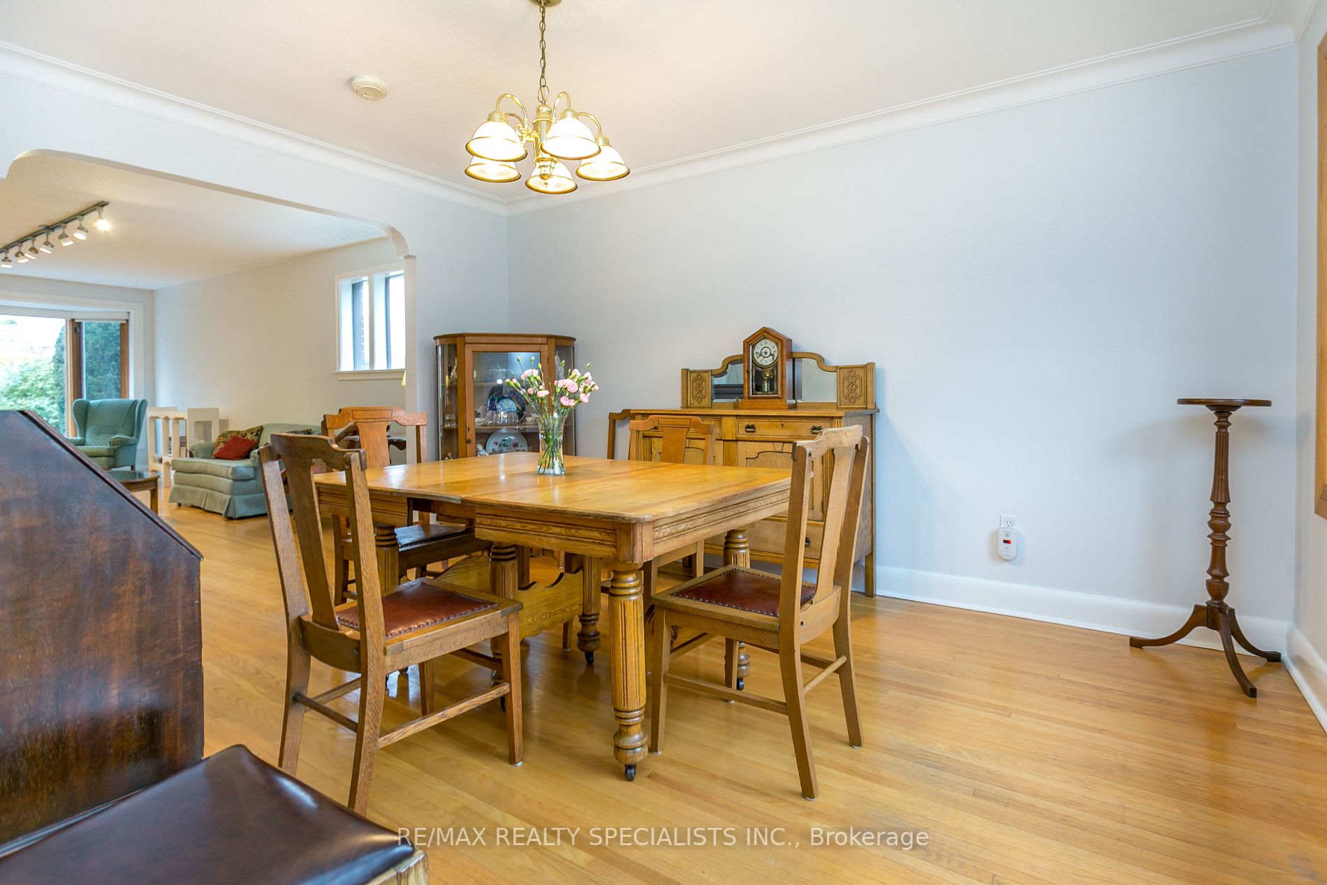 244 Sheldon Ave