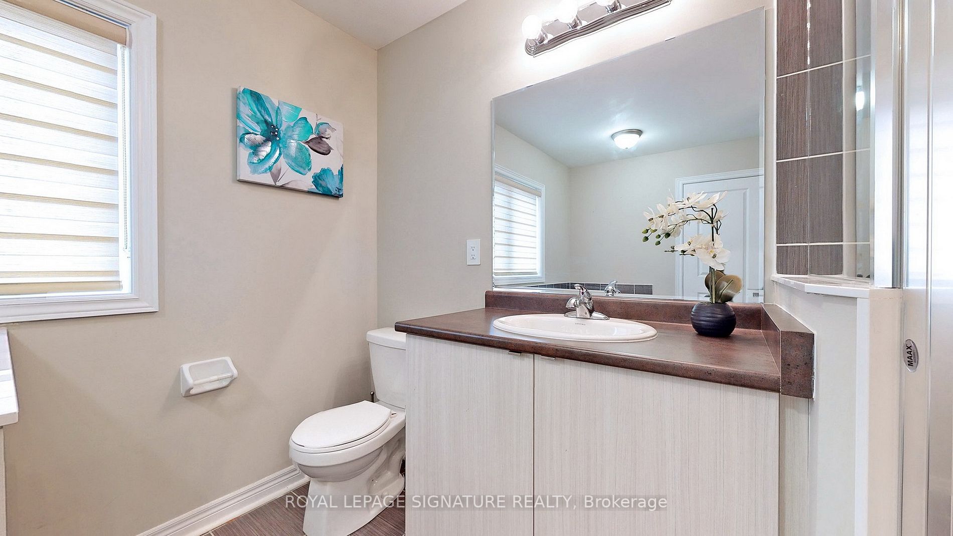 138 Finegan Circ, #Upper