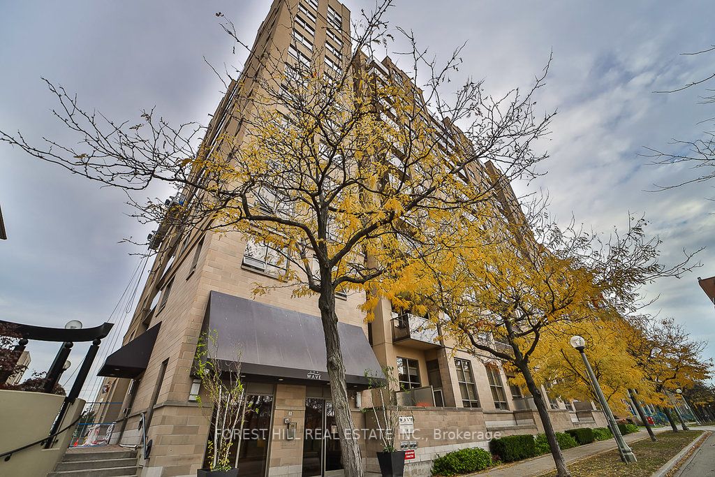 4 Elsinore Path, #313