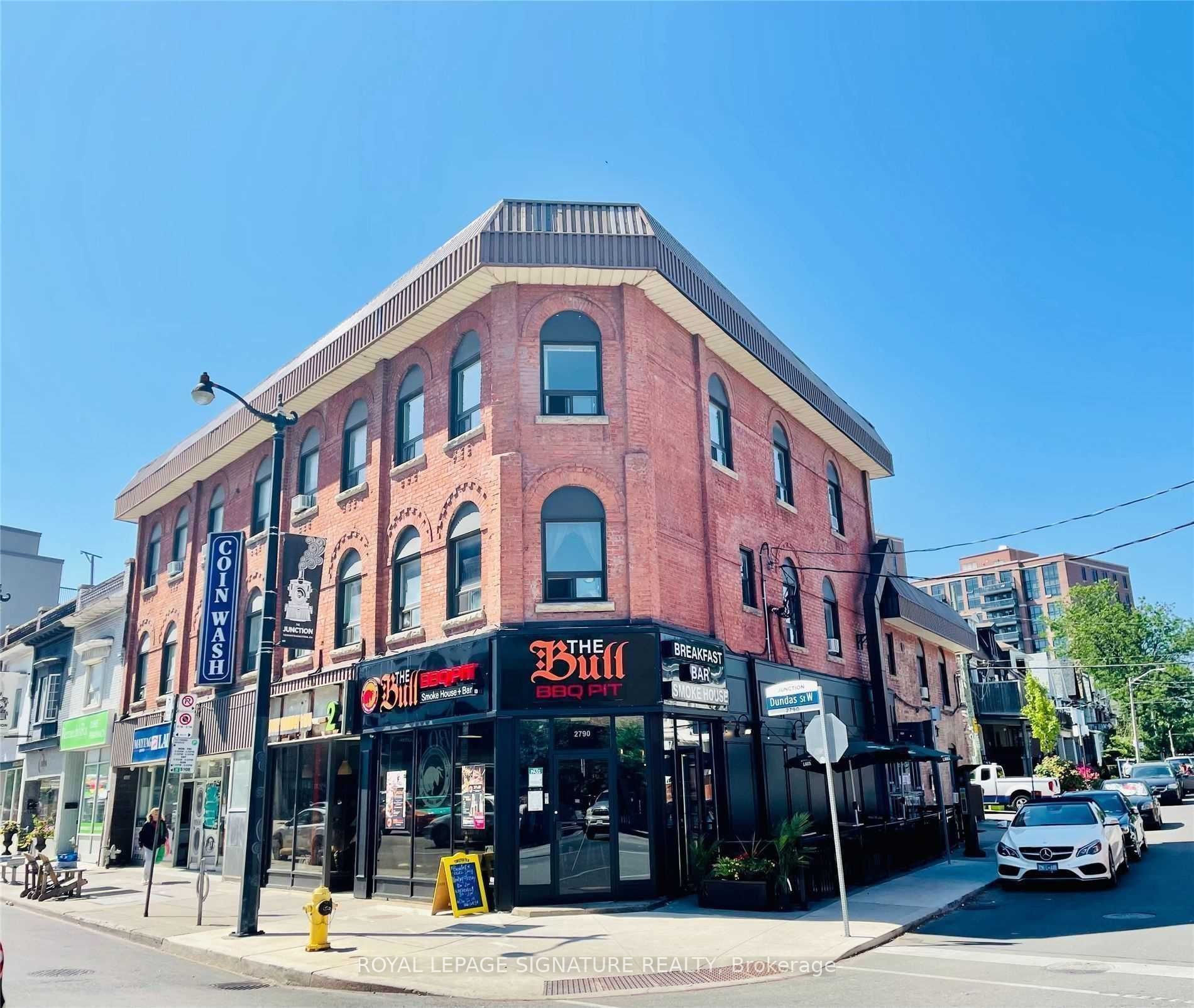 2790 Dundas St W, #A