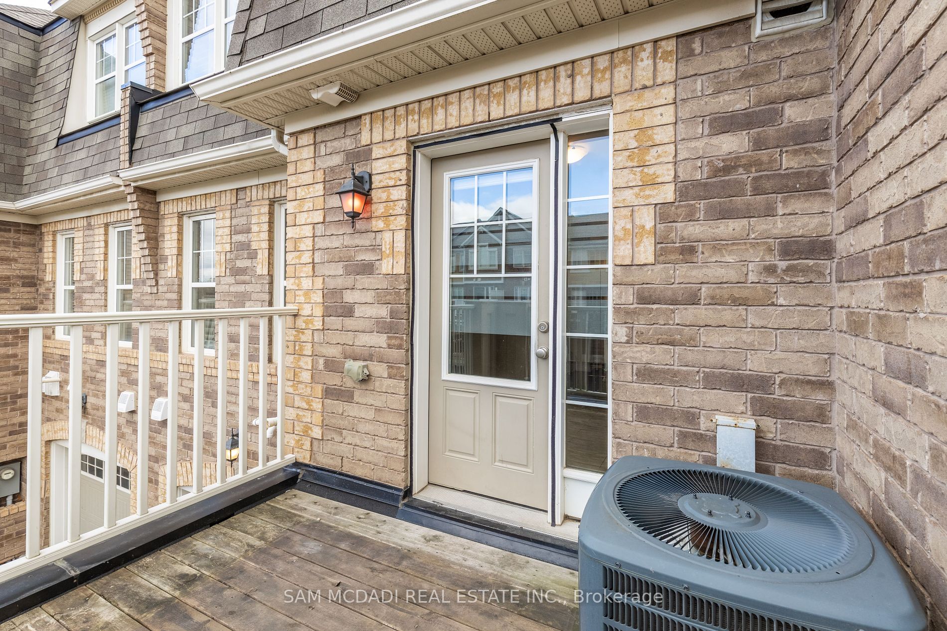 930 Nadalin Hts
