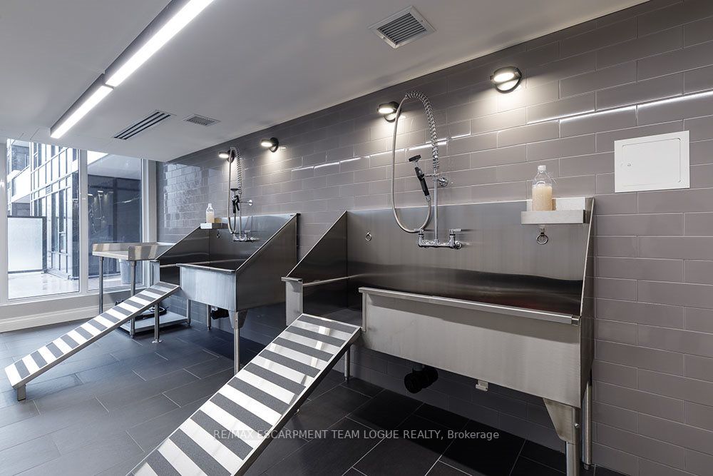 2333 Taunton Rd, #325