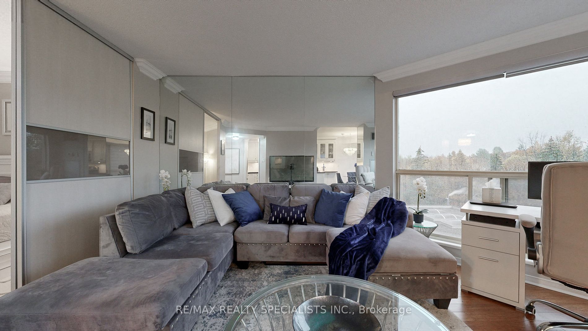1700 The Collegeway Way, #402