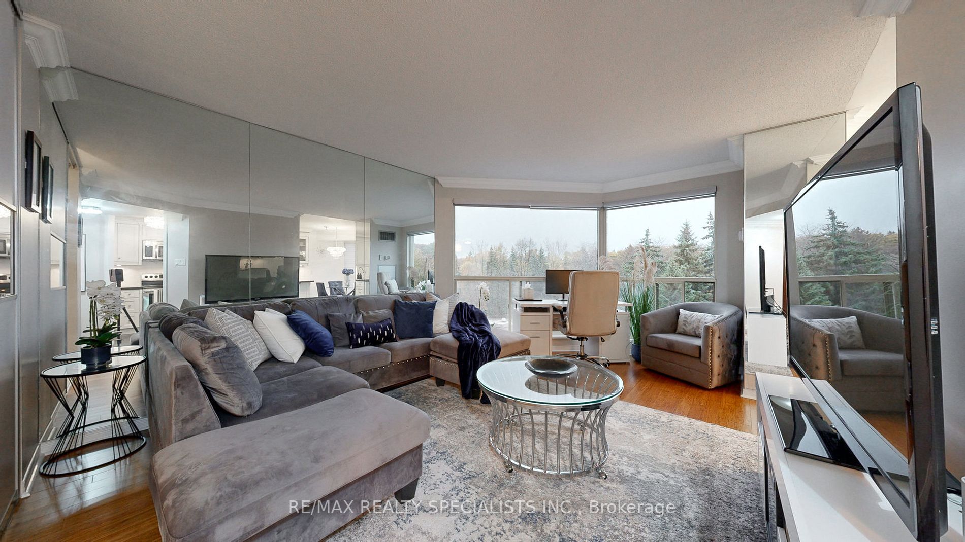 1700 The Collegeway Way, #402