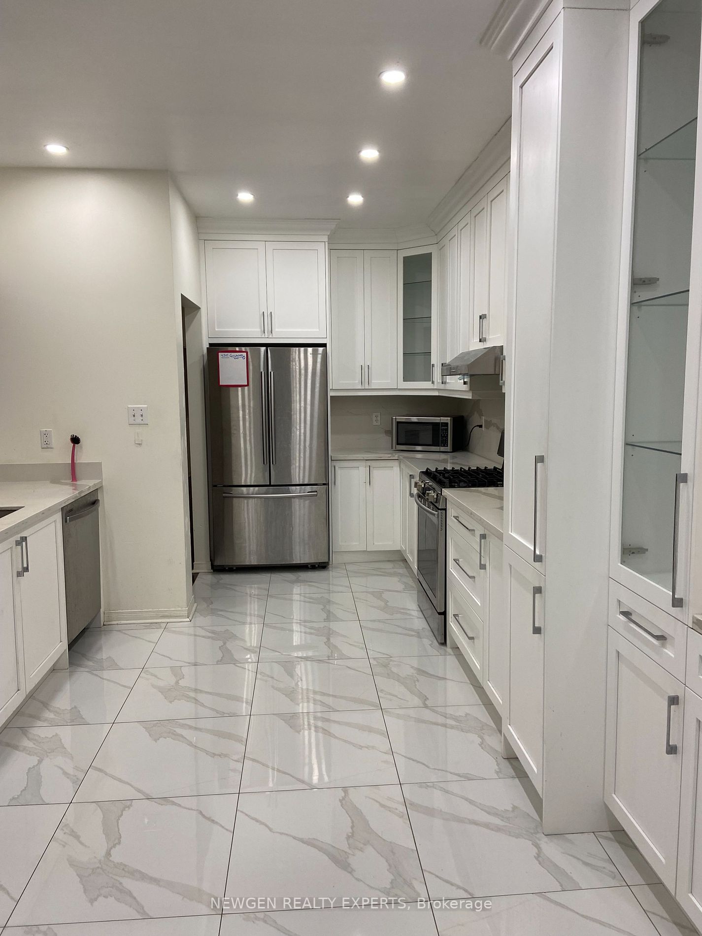 4321 Guildwood Way