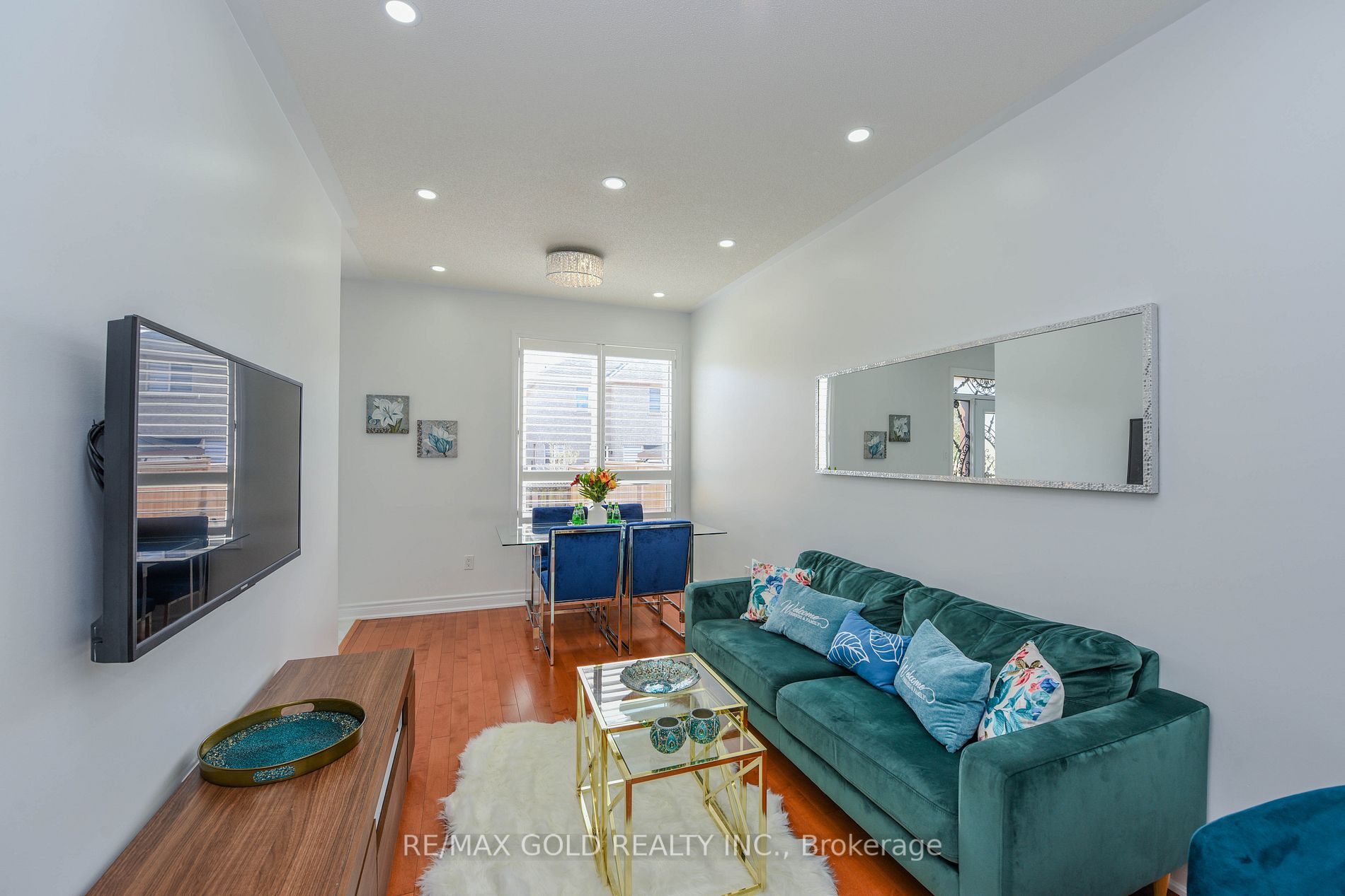 1360 Weir Chse