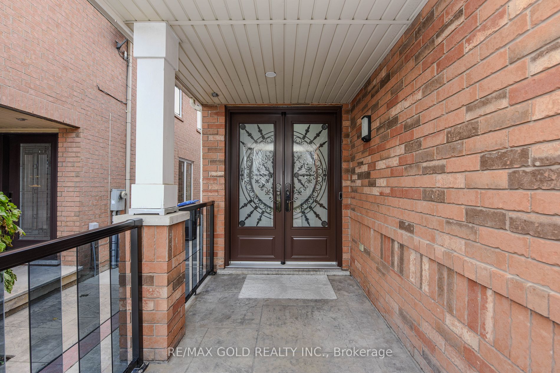 1360 Weir Chse