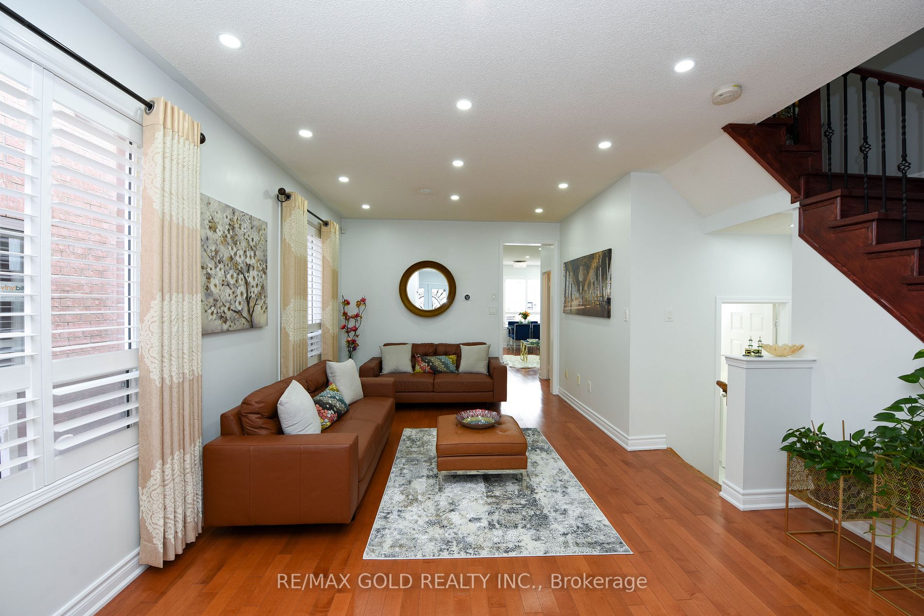 1360 Weir Chse