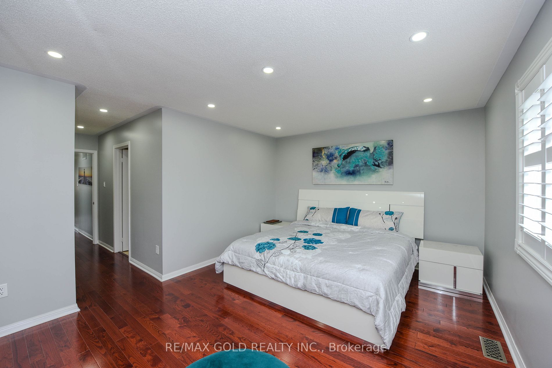 1360 Weir Chse