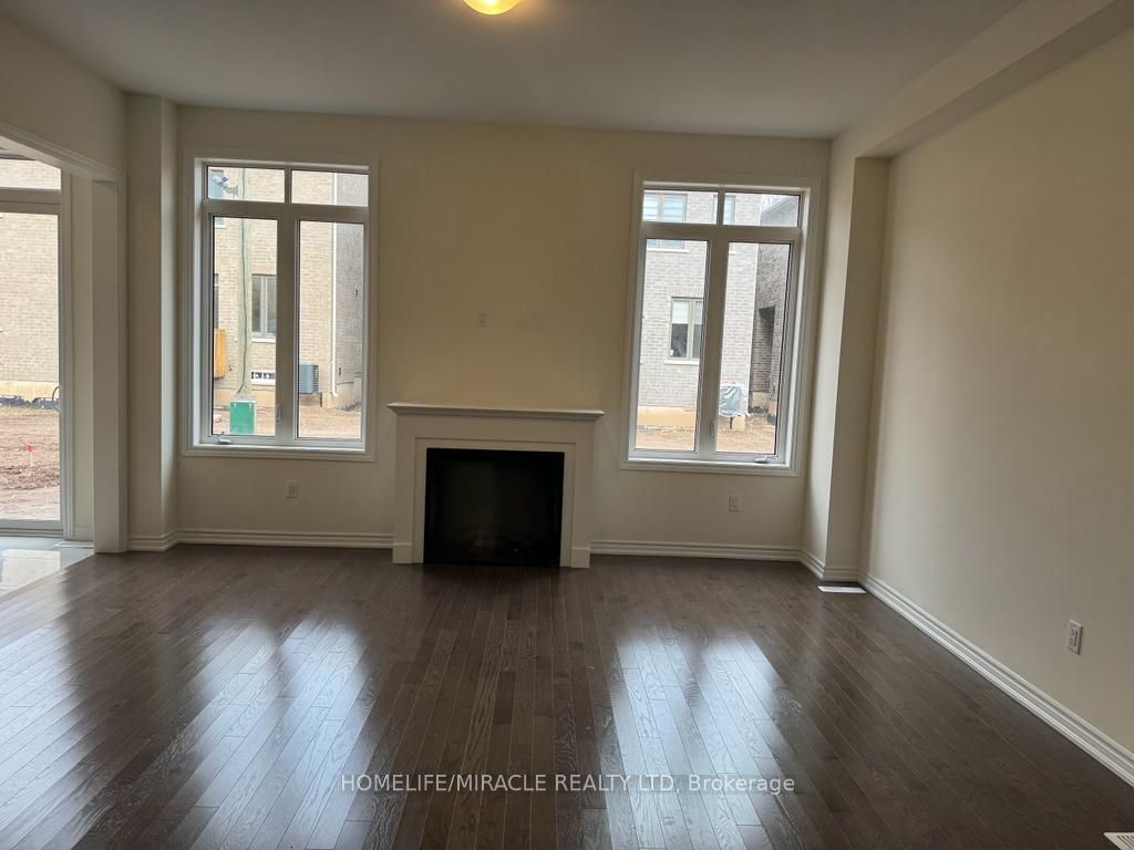 6 Fuller St