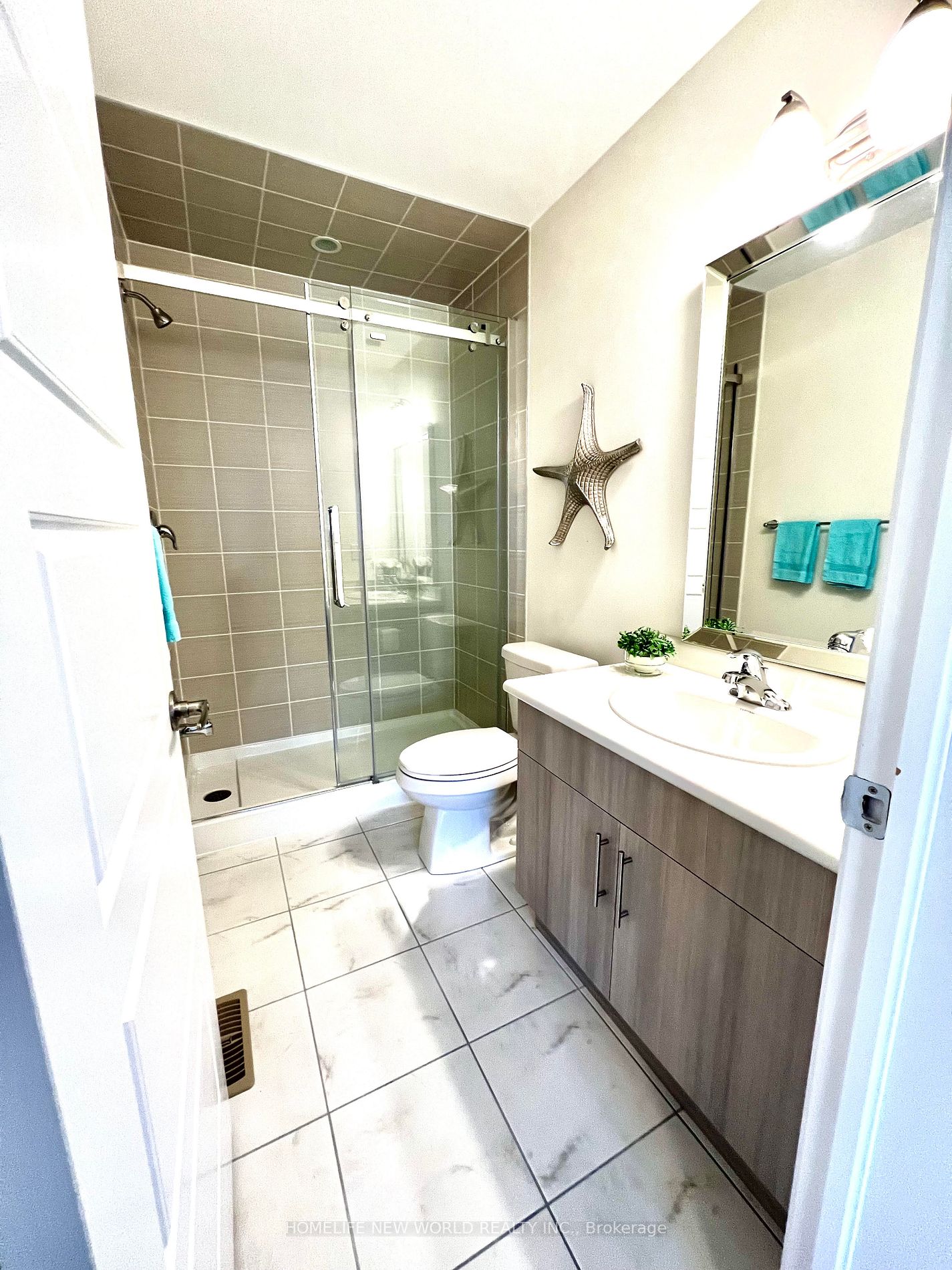 #12 - 1000 Asleton Blvd S, #16