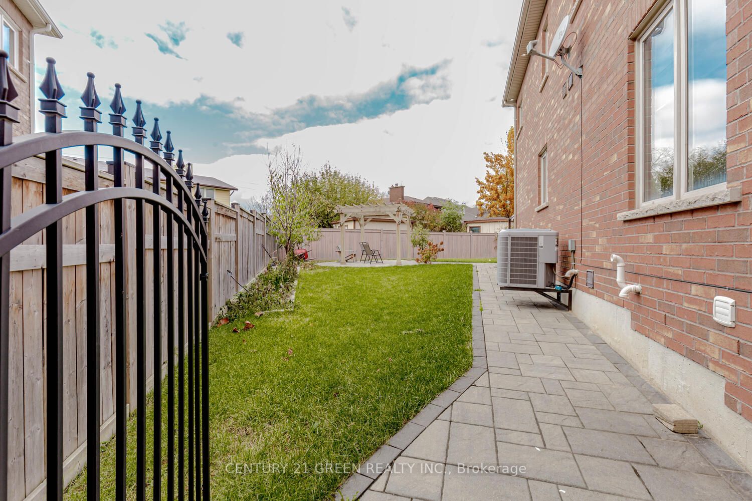 146 Lloyd Sanderson Dr