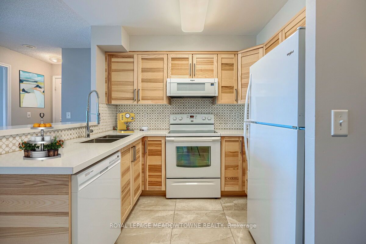 2545 Erin Centre Blvd, #711