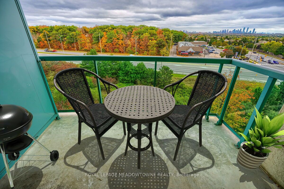 2545 Erin Centre Blvd, #711