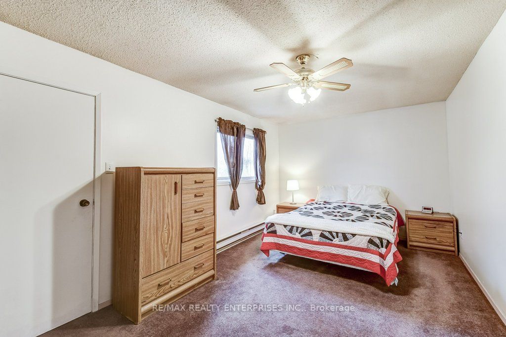 35 Scottsdale Crt