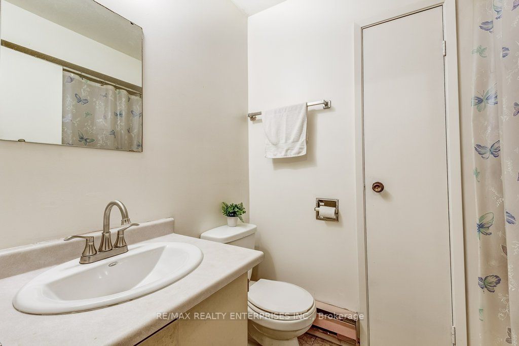 35 Scottsdale Crt