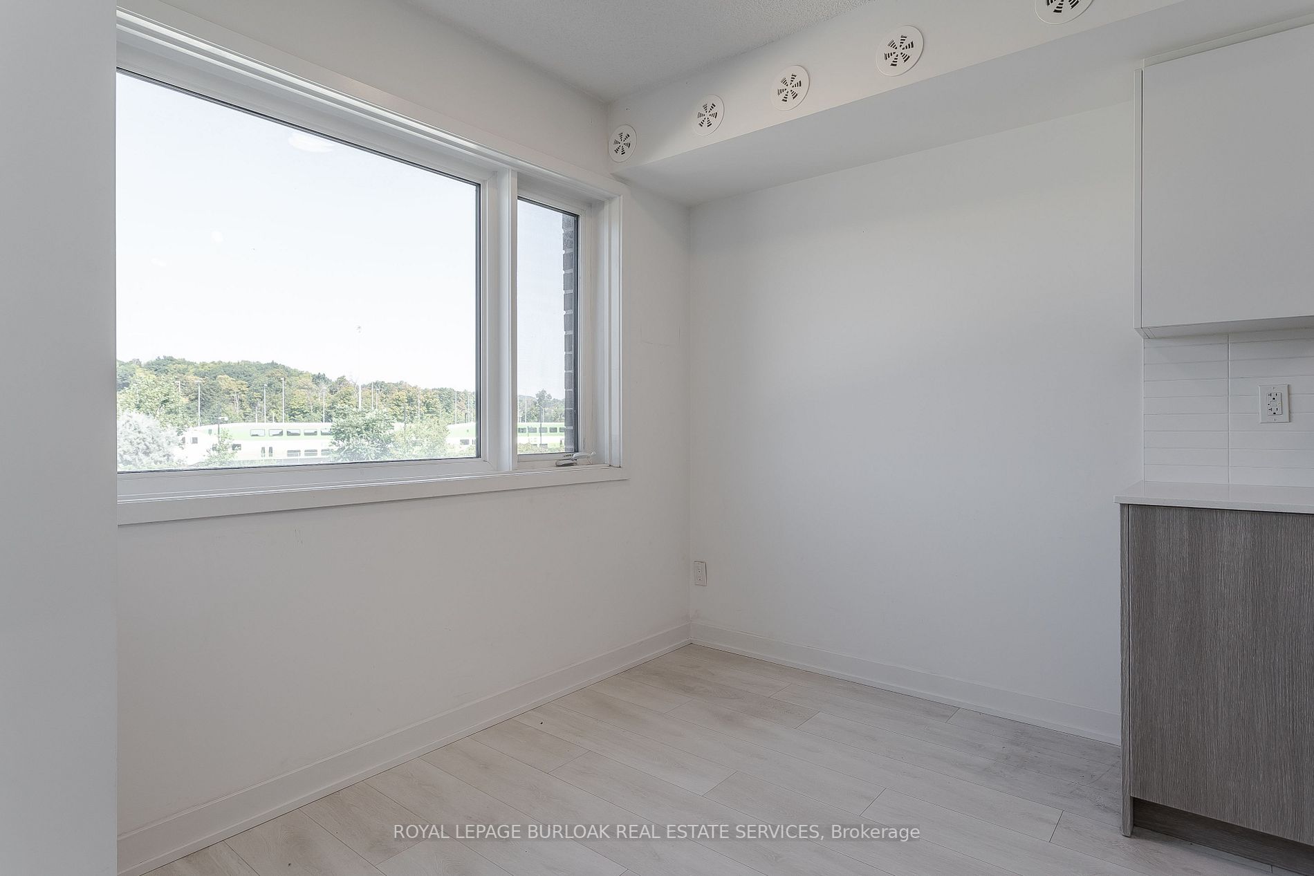 1135 Cooke Blvd, #112