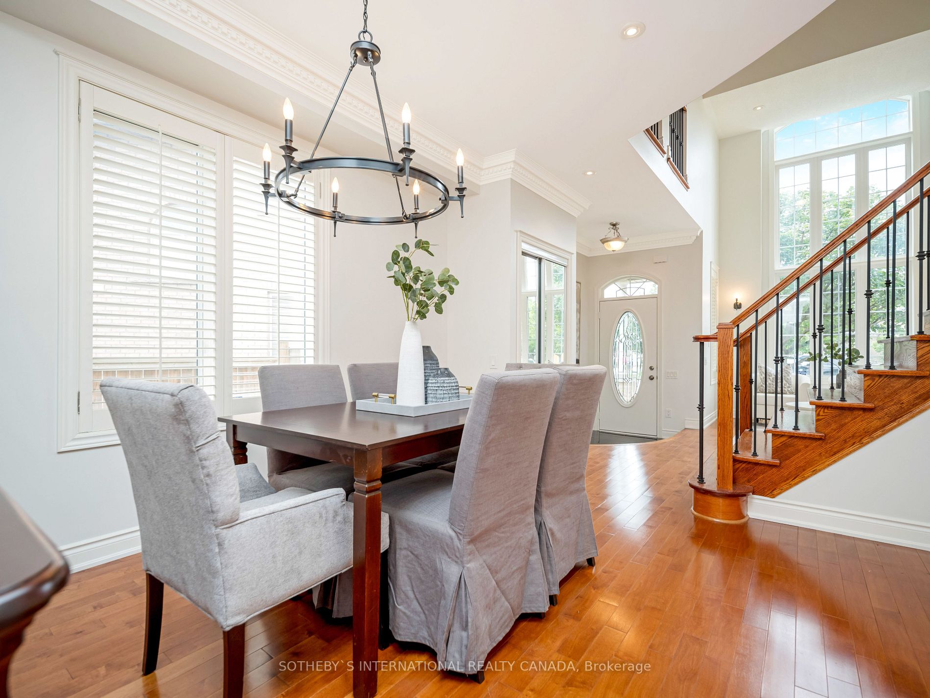 3380 Hayhurst Cres