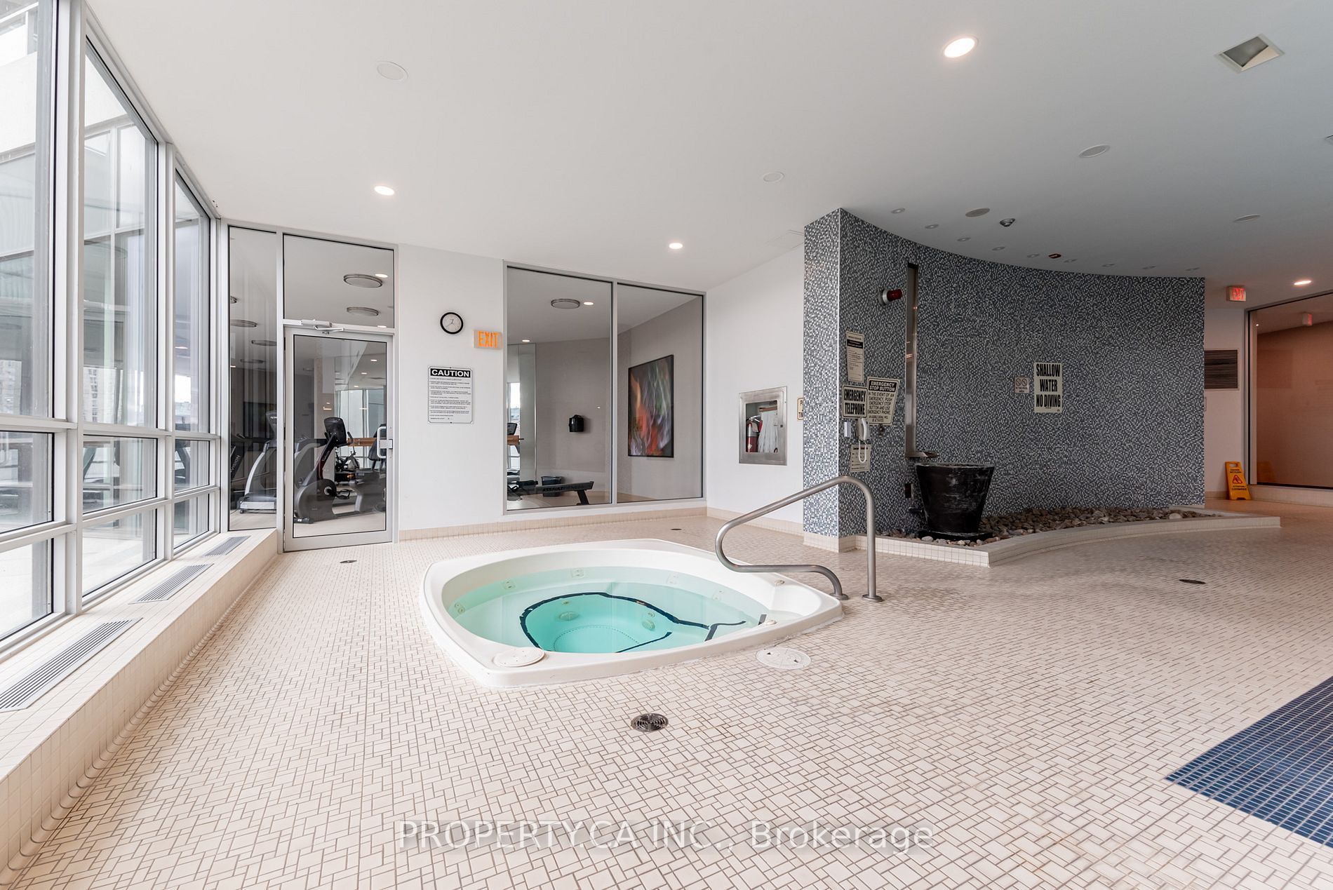 2230 Lake Shore Boulevard W, #204