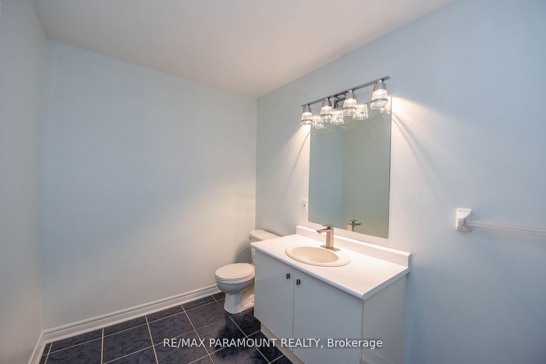 9800 Mclaughlin Rd, #168