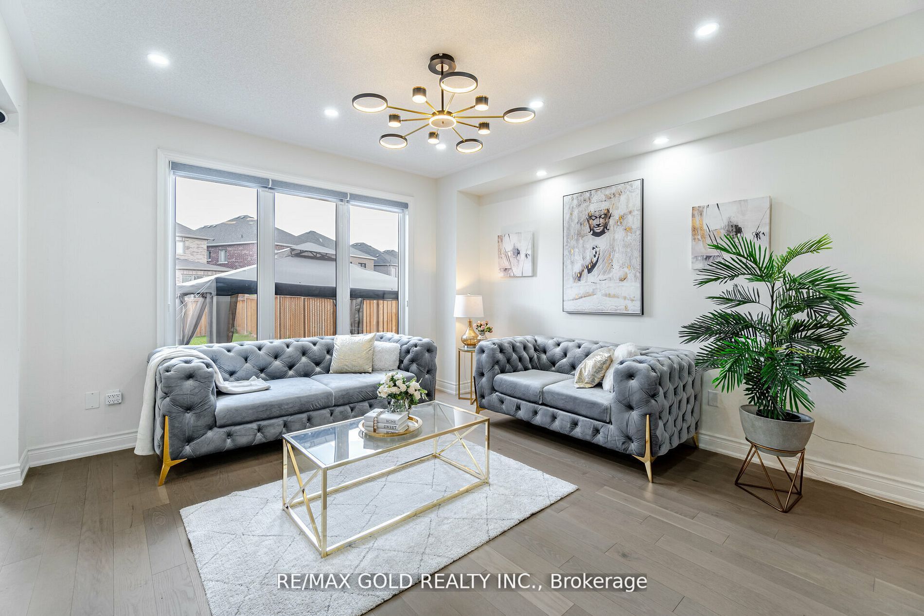 49 Dunley Cres