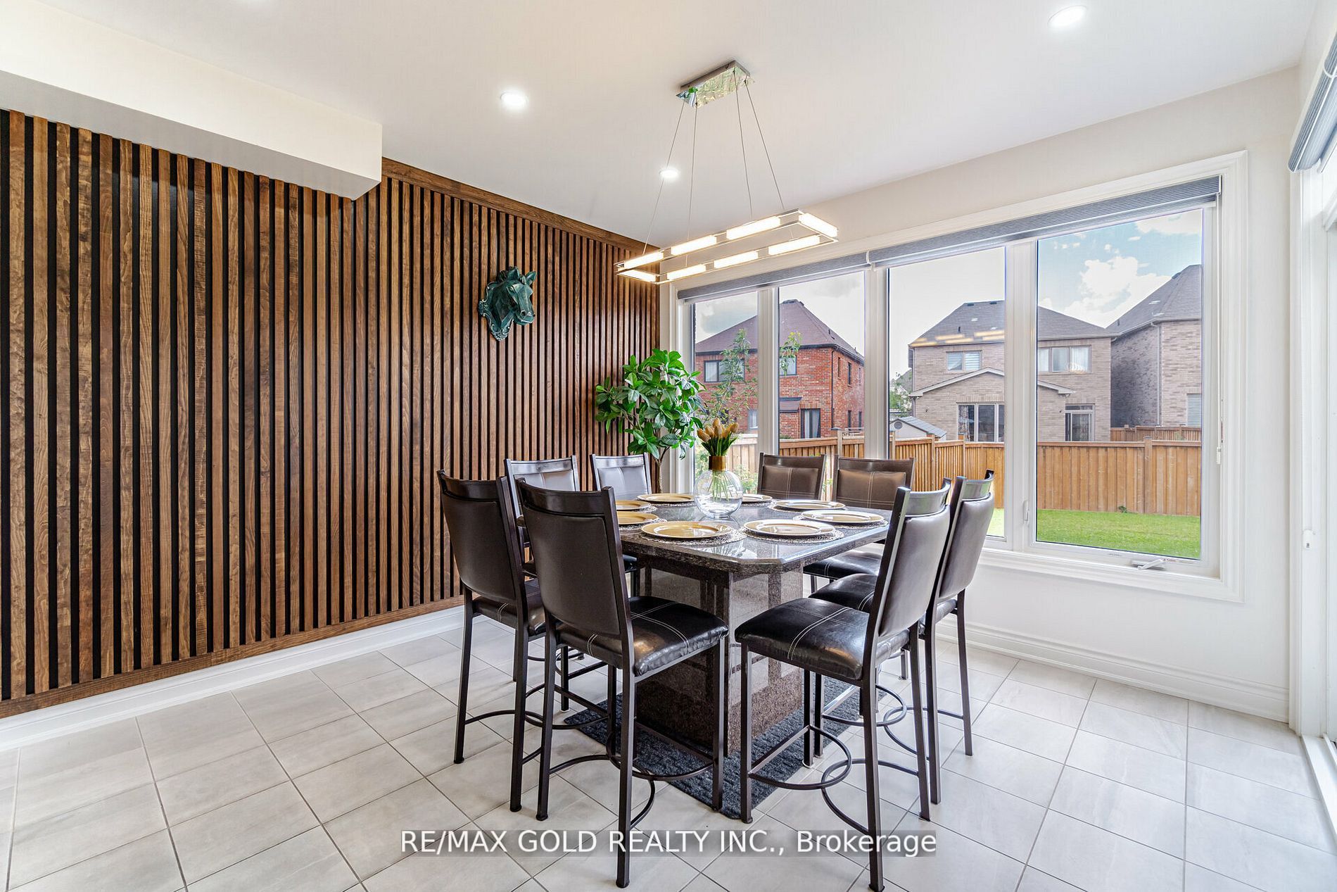 49 Dunley Cres