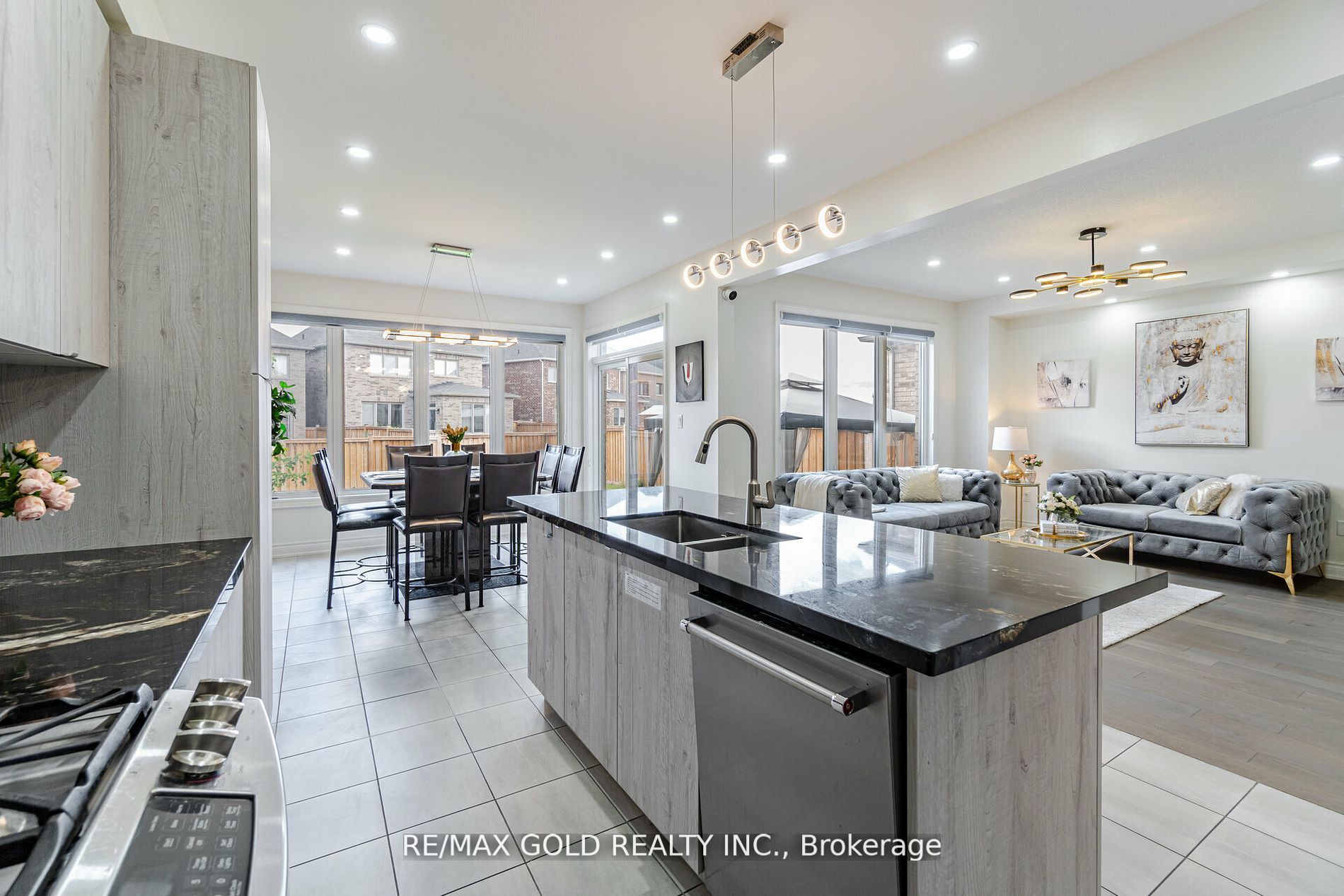 49 Dunley Cres