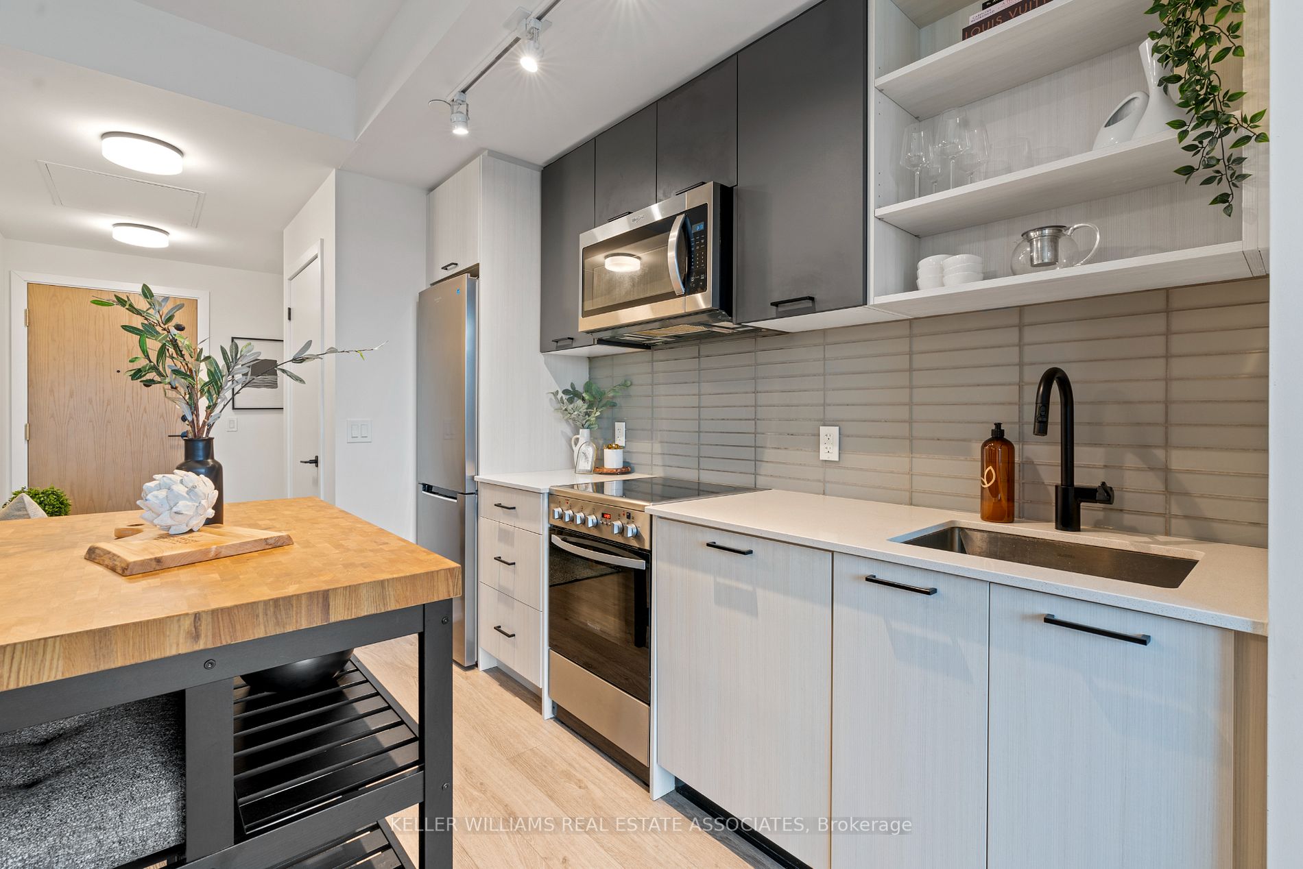 2300 St. Clair Ave W, #301