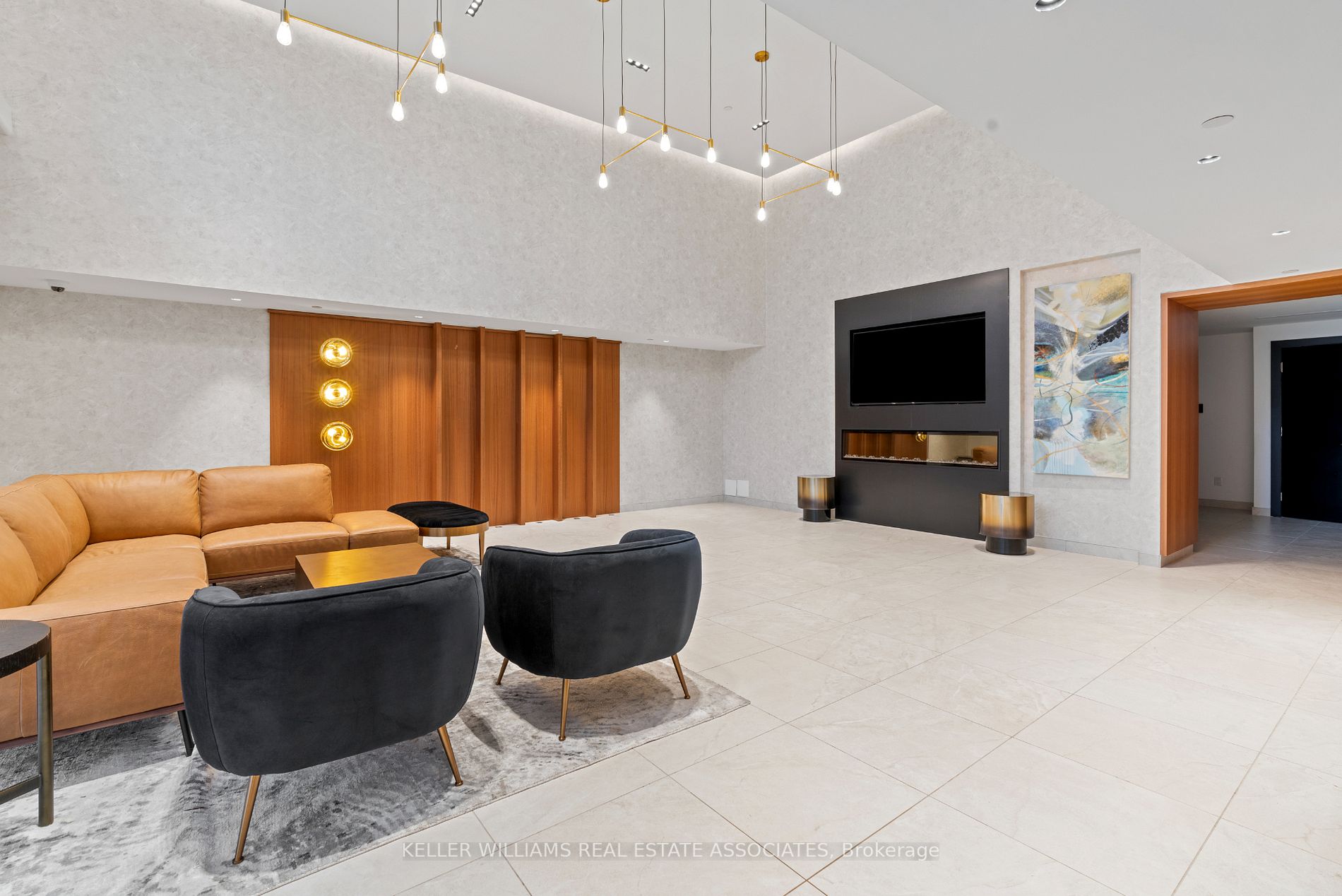 2300 St. Clair Ave W, #301
