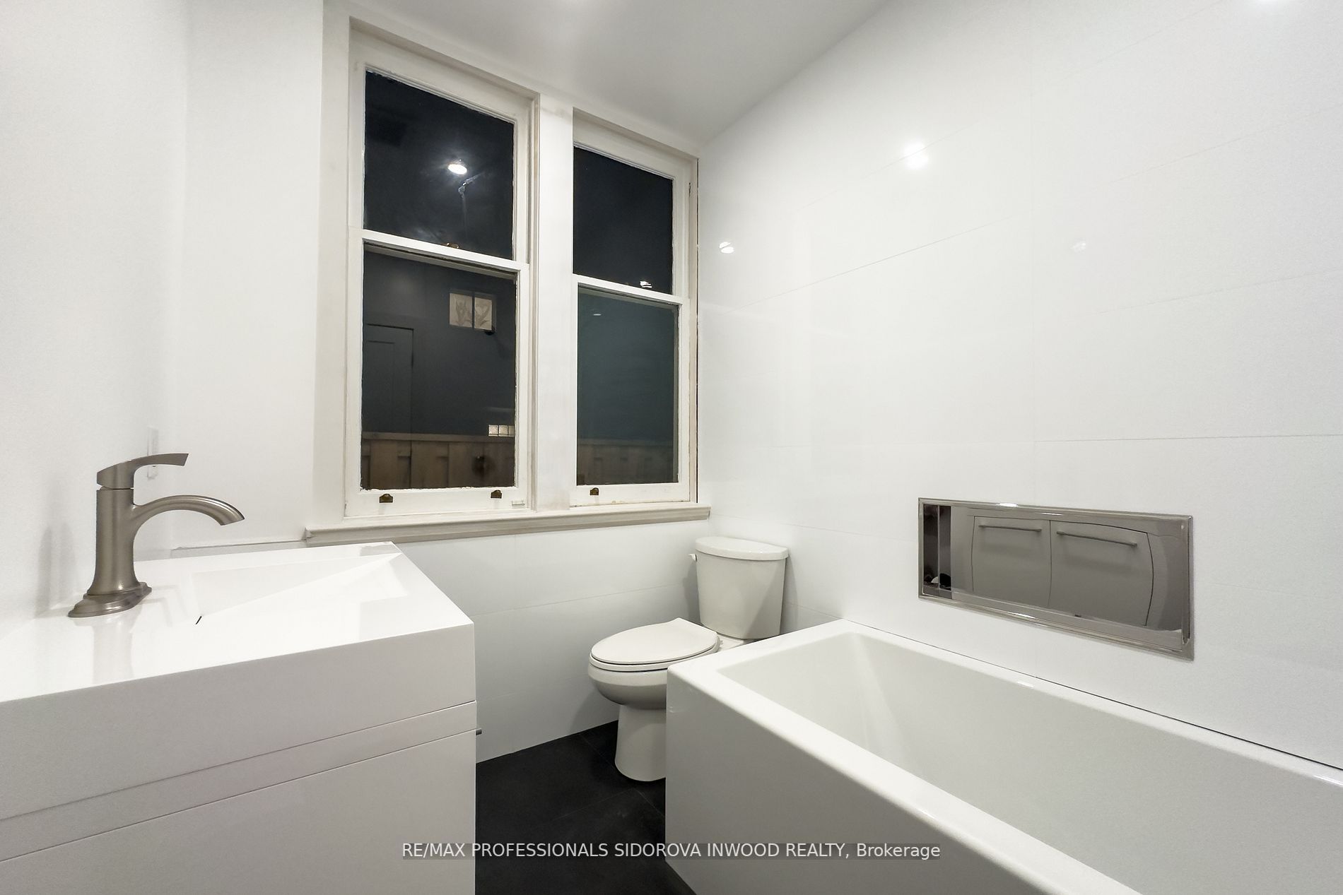 44 High Park Blvd