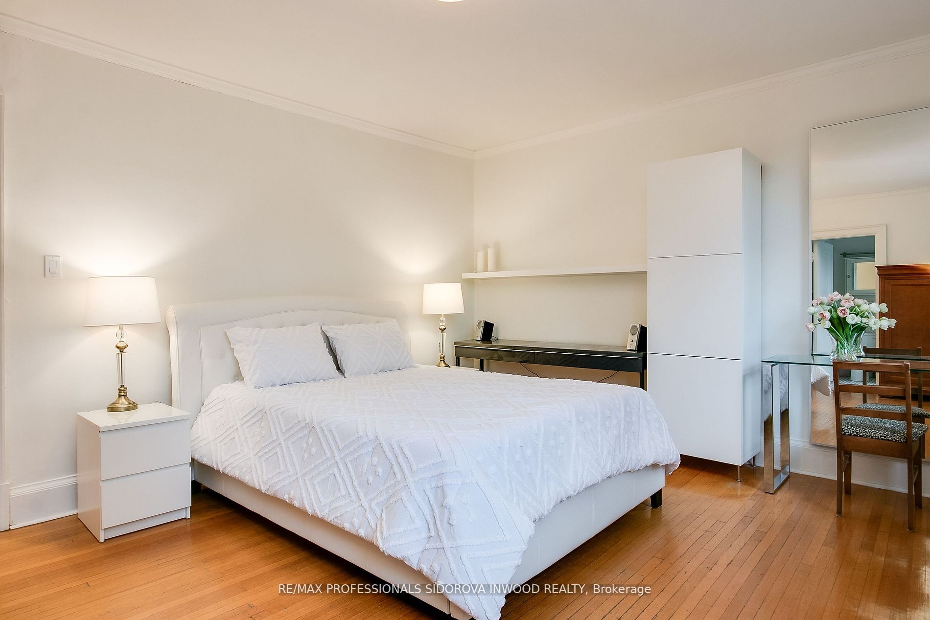 44 High Park Blvd