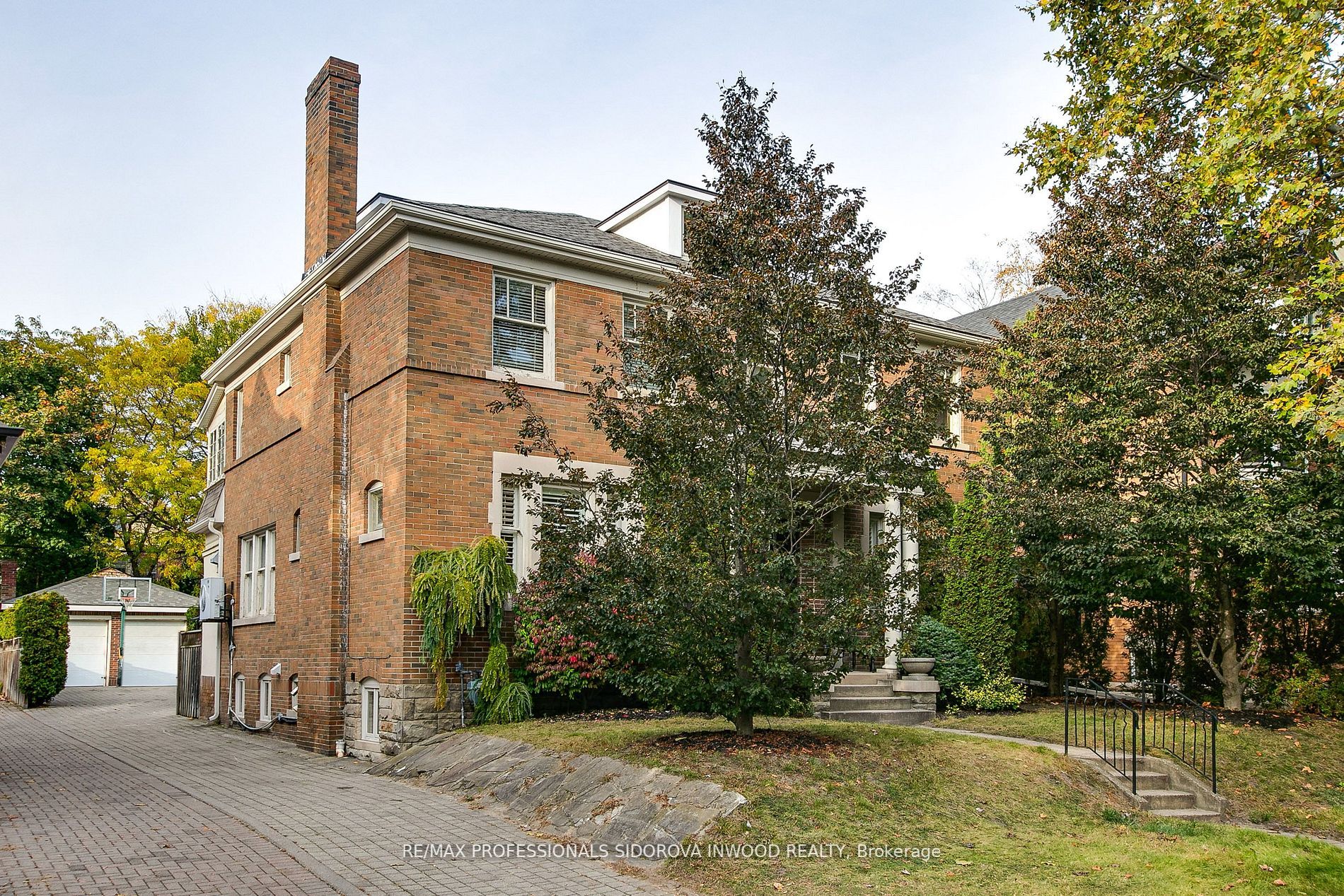 44 High Park Blvd