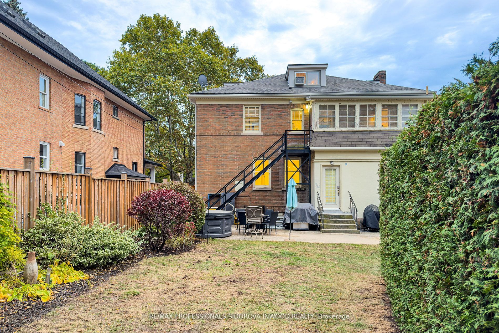 44 High Park Blvd