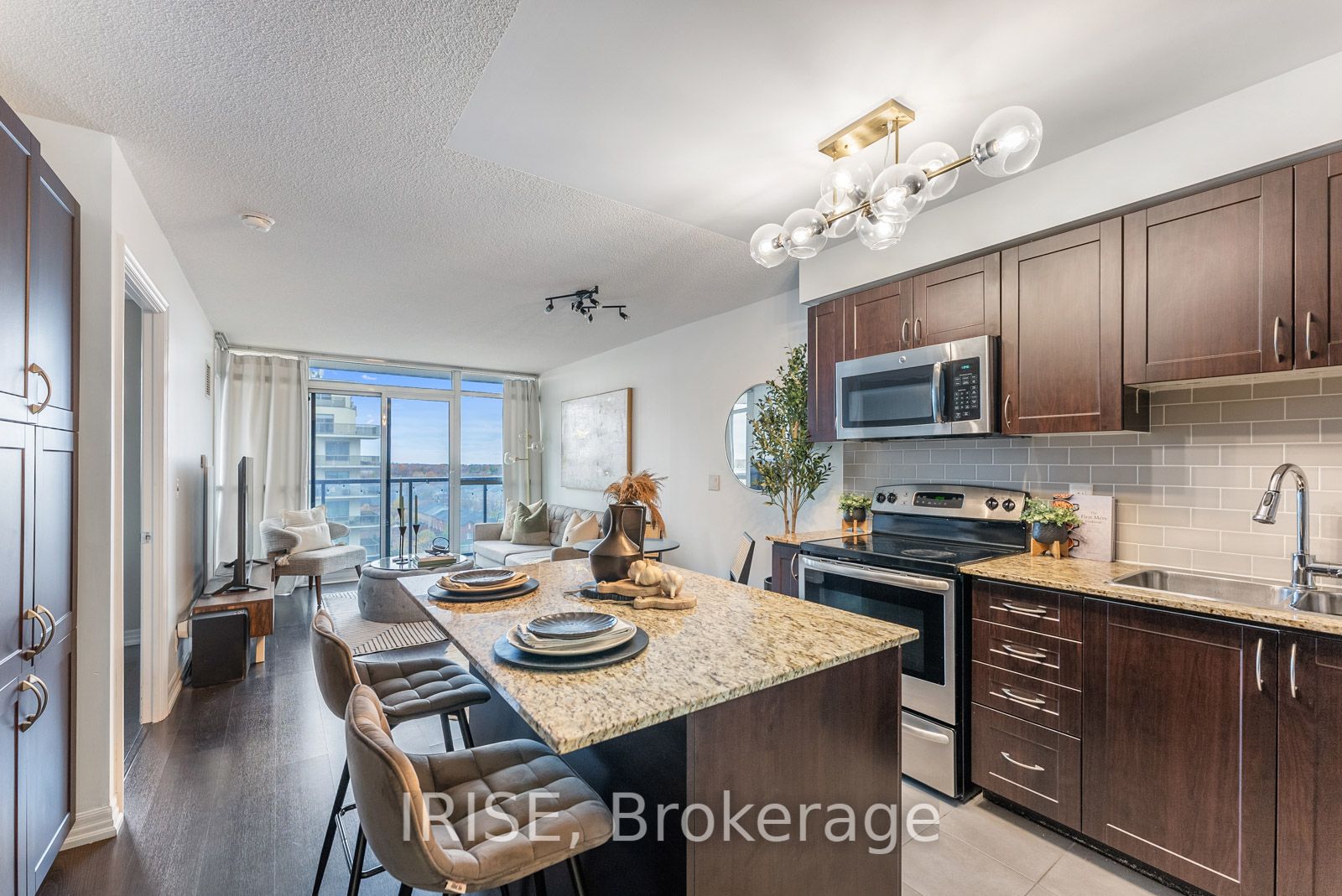 1940 Ironstone Dr, #910