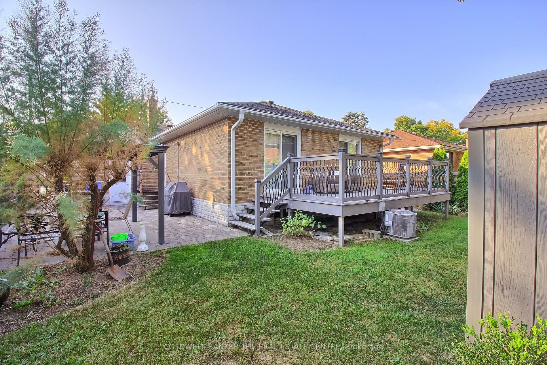 62 Mooreshead Dr