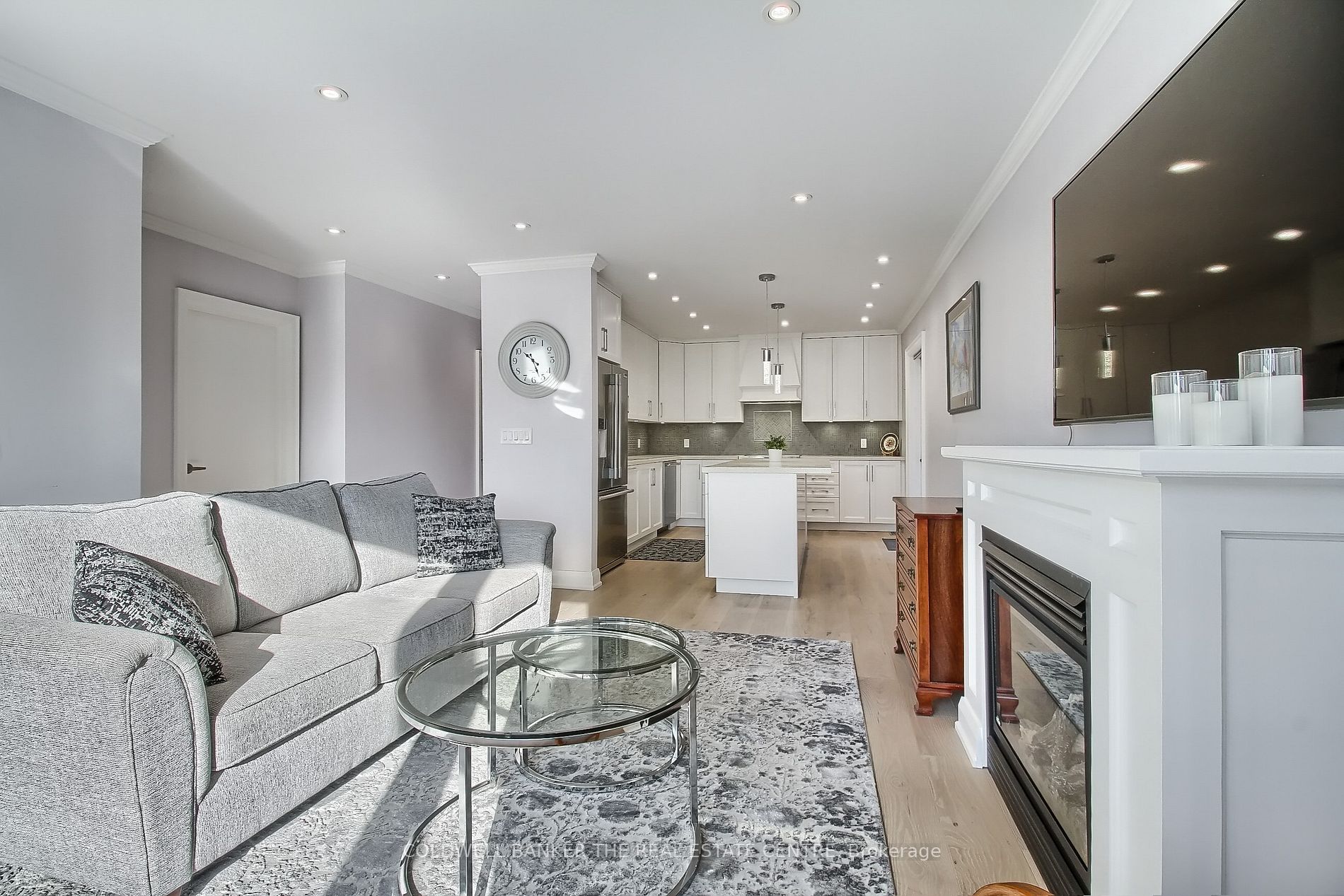 62 Mooreshead Dr