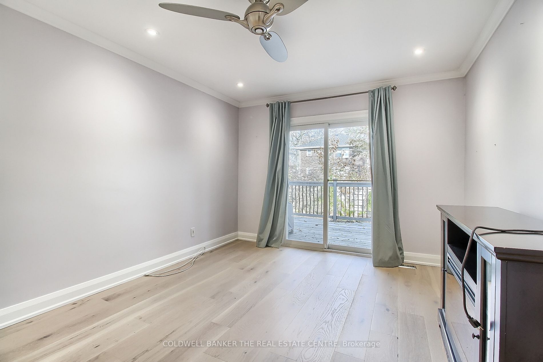 62 Mooreshead Dr